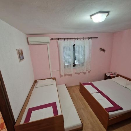 Rooms Anita Sibinj Sibinj Krmpotski Zewnętrze zdjęcie